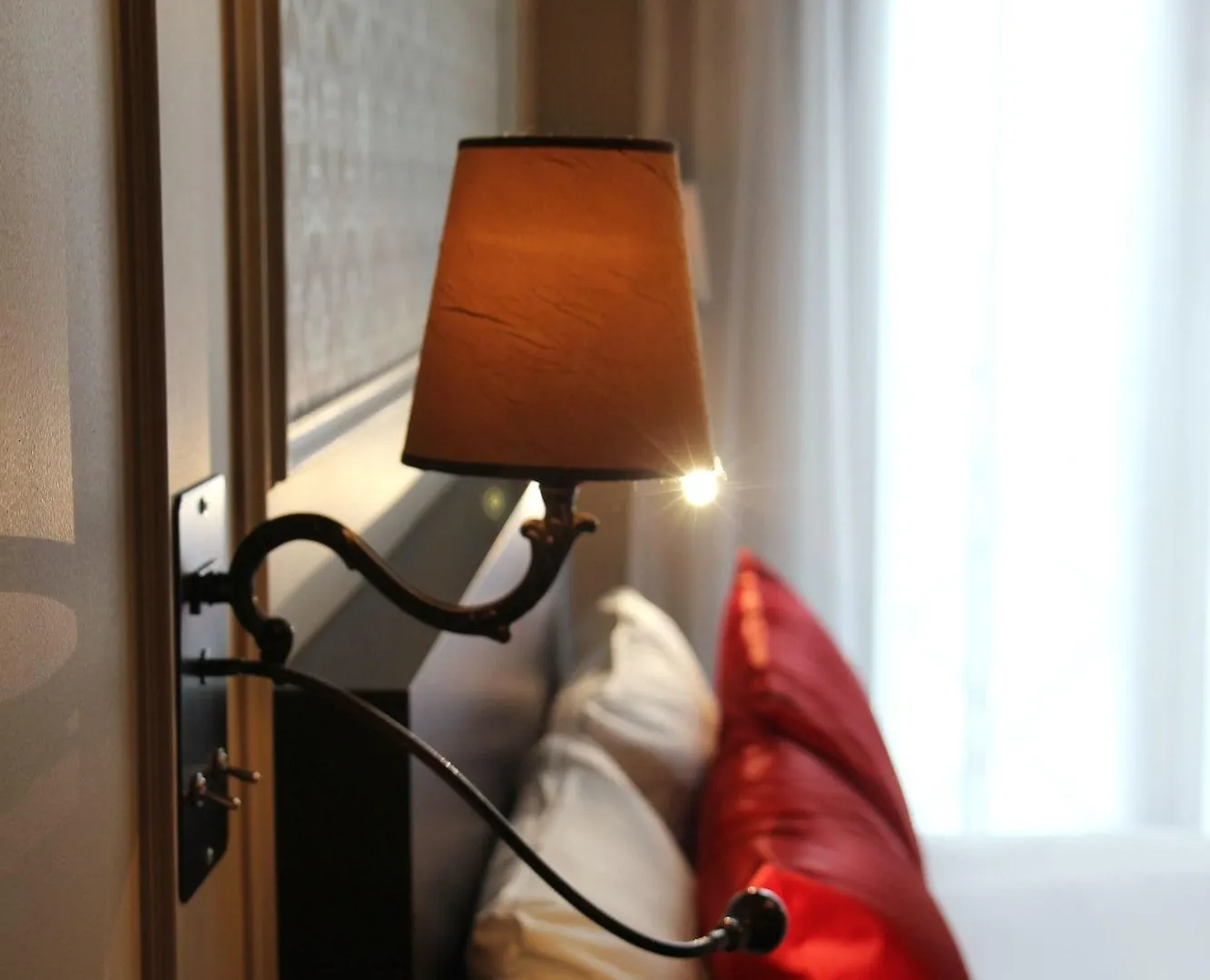 Western Le Montmartre - Saint Pierre Hotel