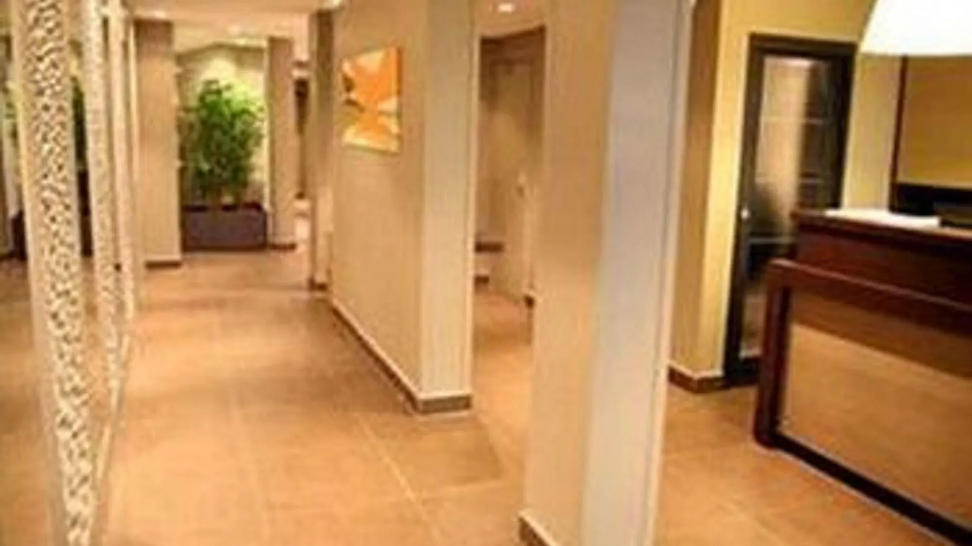Western Le Montmartre - Saint Pierre Hotel Paris