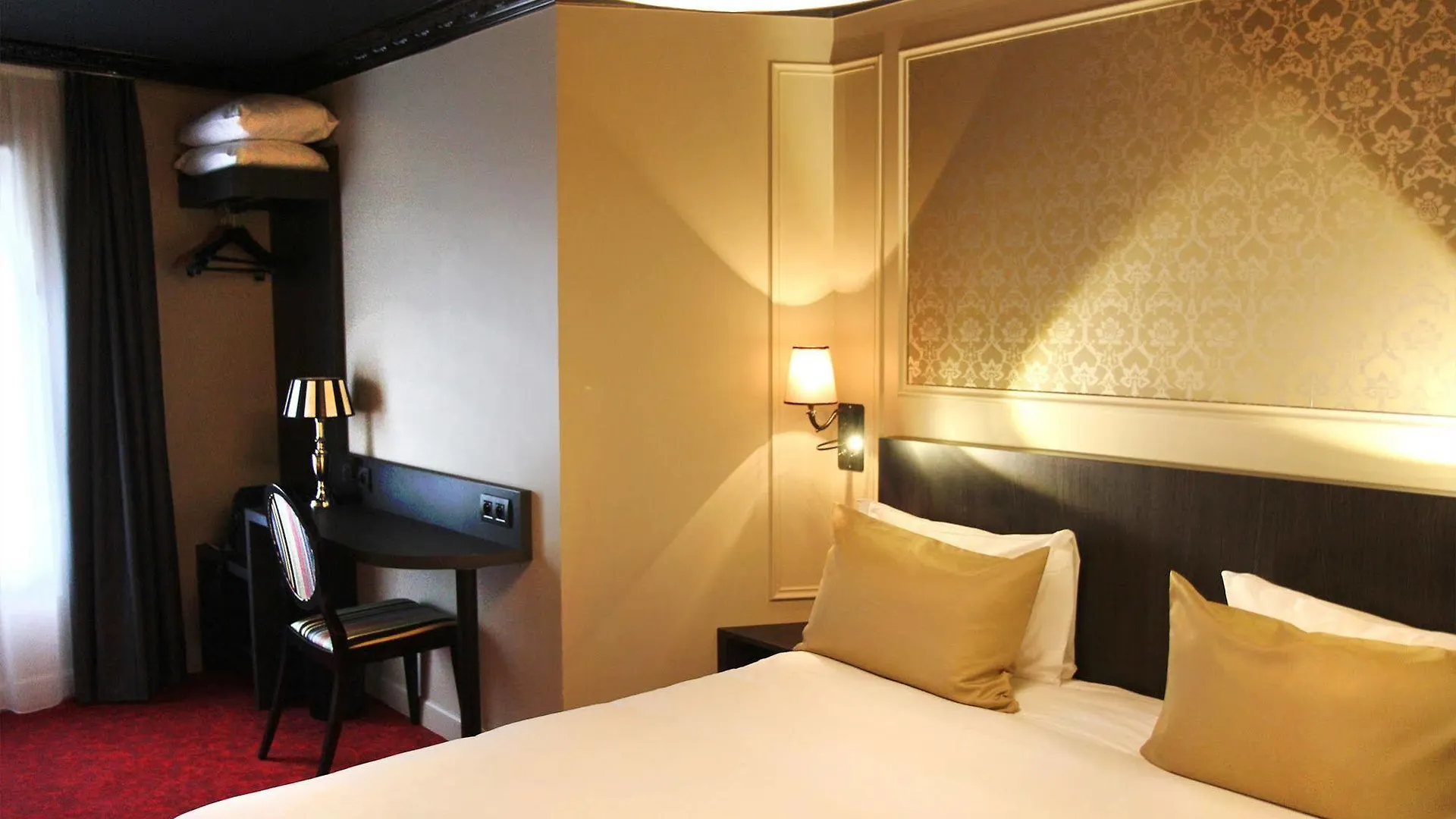 Hotel Western Le Montmartre - Saint Pierre 3*