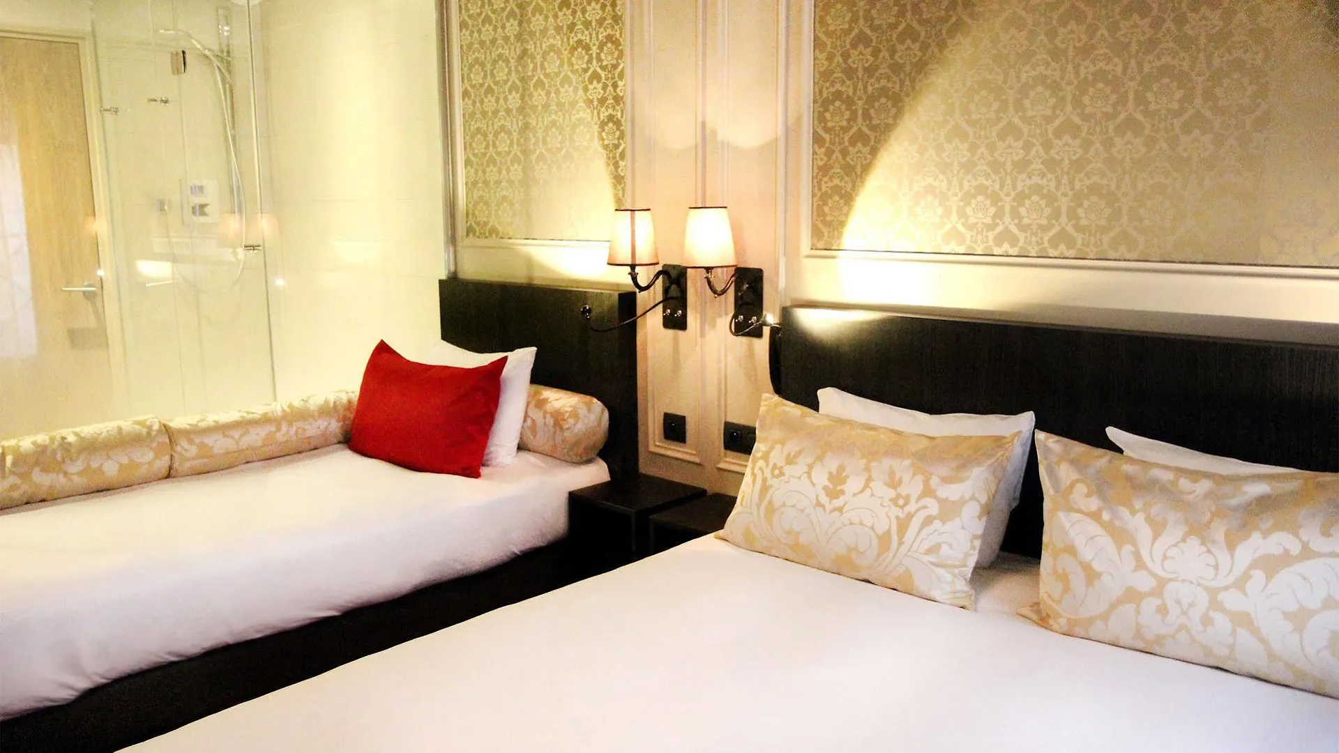 Western Le Montmartre - Saint Pierre Hotel 3*